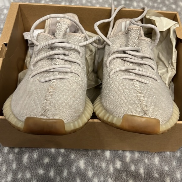Adidas YEEZY boost 350 v 2 in Sesame - Picture 6 of 6
